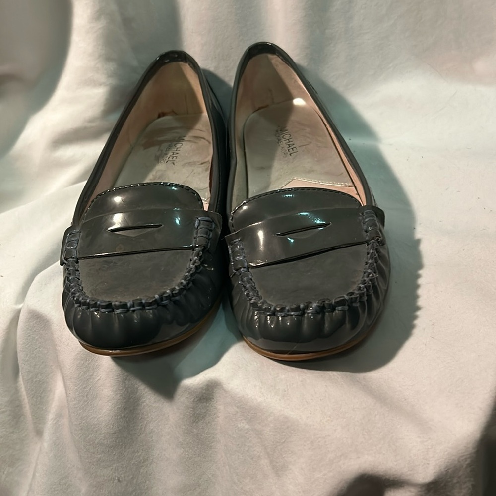 Patent leather loafer